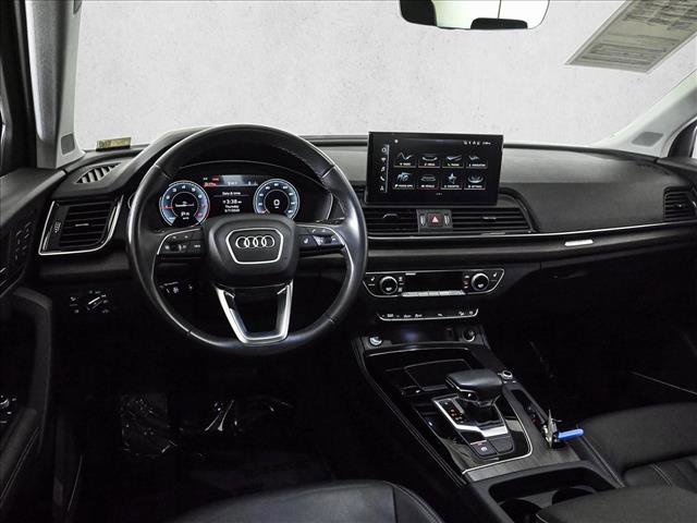 Used 2023 Audi Q5 2.0T Premium Plus w/ Premium Plus Package AWD/4WD image 19