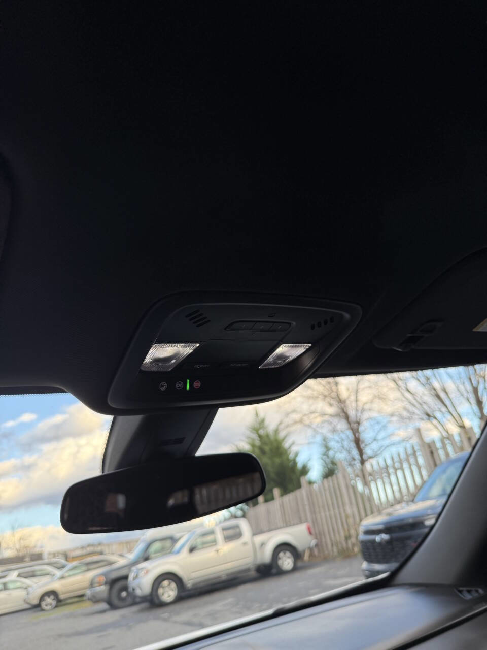 Used 2023 Chevrolet Traverse LT AWD/4WD image 7