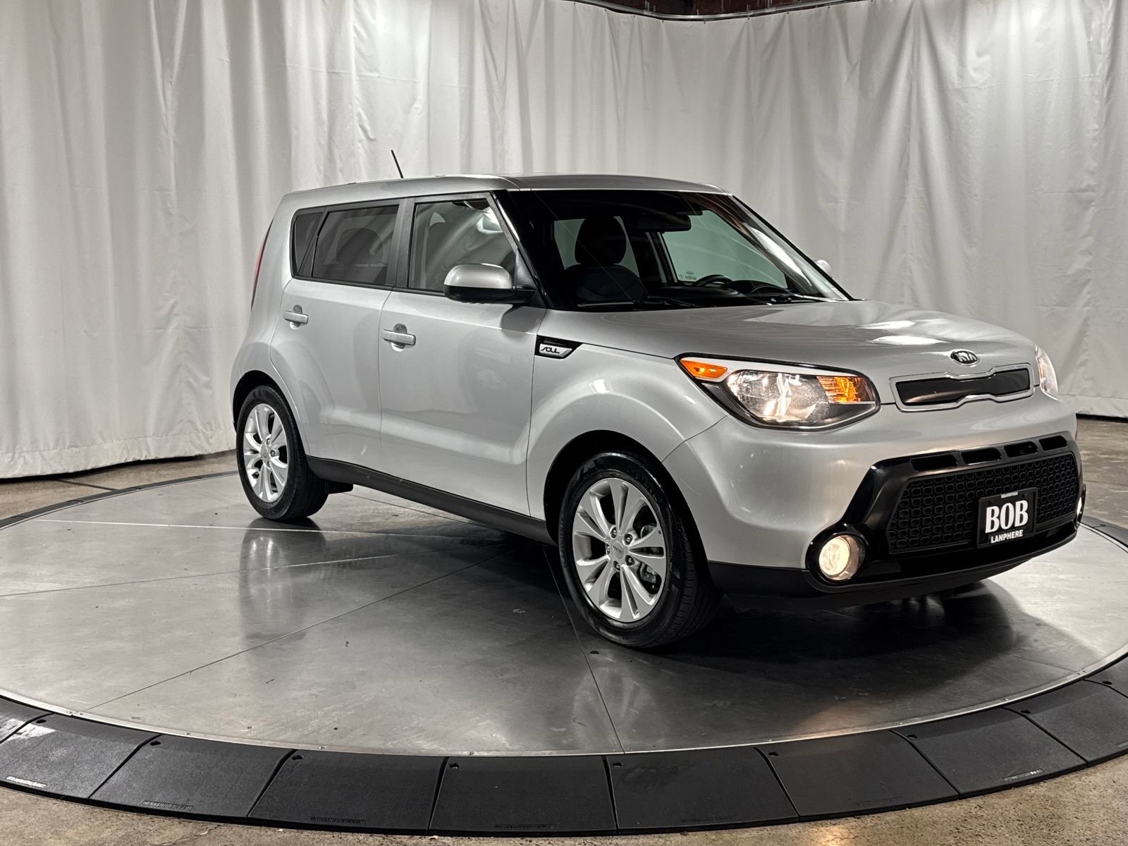 Used 2016 Kia Soul + w/ Audio Package FWD image 10