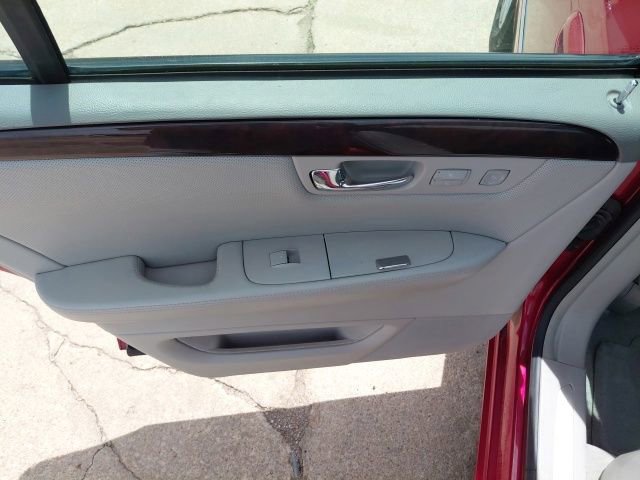 Used 2008 Cadillac DTS FWD image 23