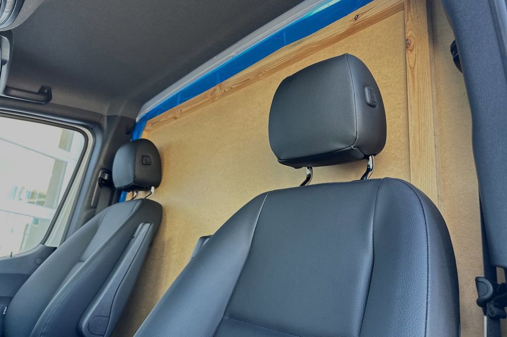 Used 2024 Mercedes-Benz Sprinter 4500 image 29