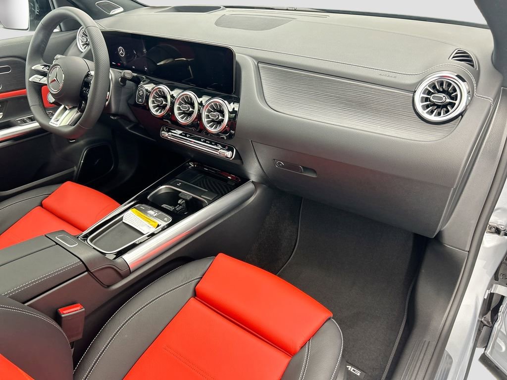 New 2026 Mercedes-Benz GLA 35 AMG 4MATIC image 16