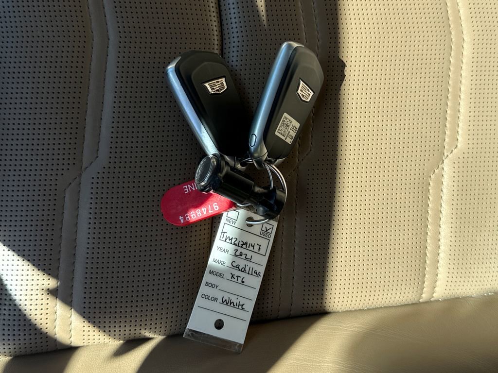 Used 2021 Cadillac XT6 Premium Luxury w/ Platinum Package FWD image 35