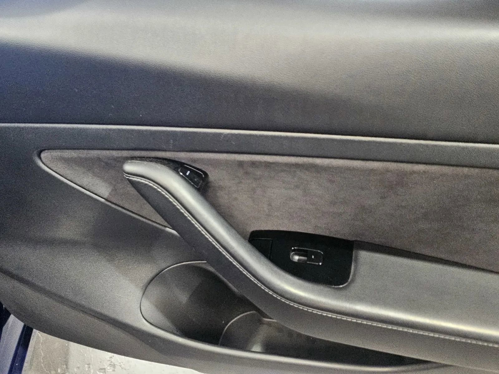 Used 2020 Tesla Model 3 Standard Range Plus image 6