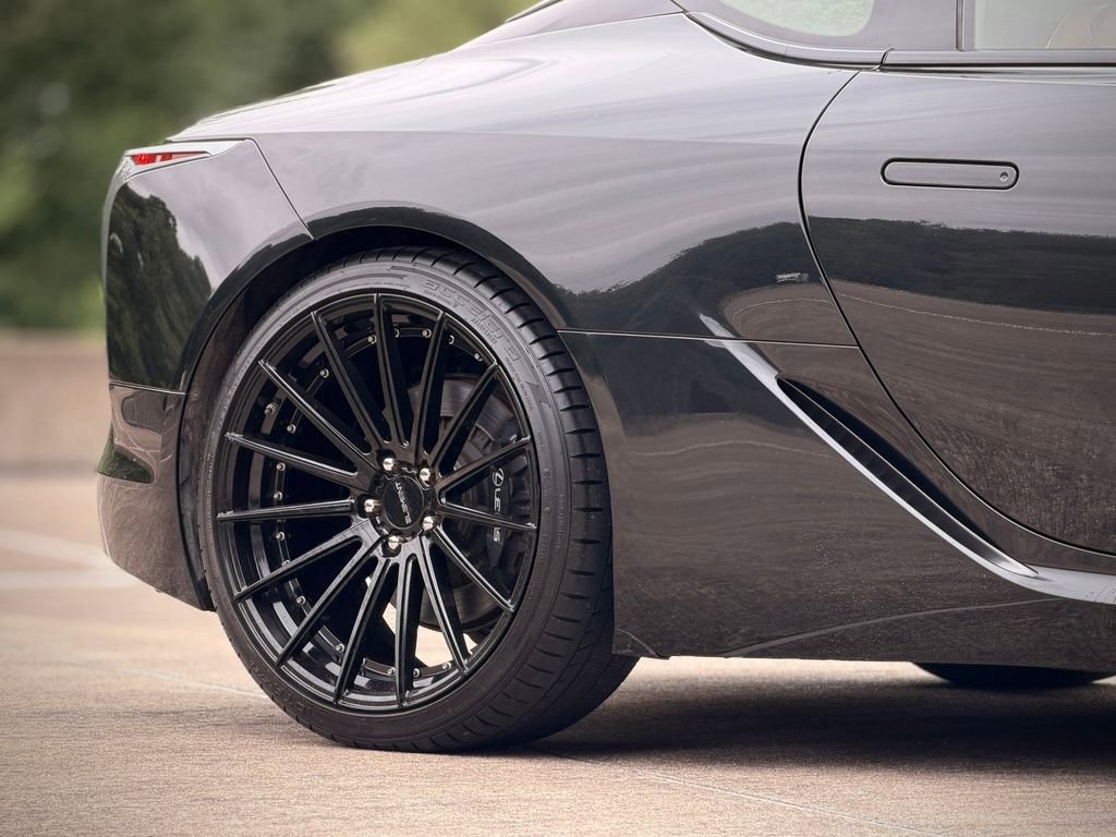 Used 2018 Lexus LC 500 Coupe w/ Touring Package RWD image 5