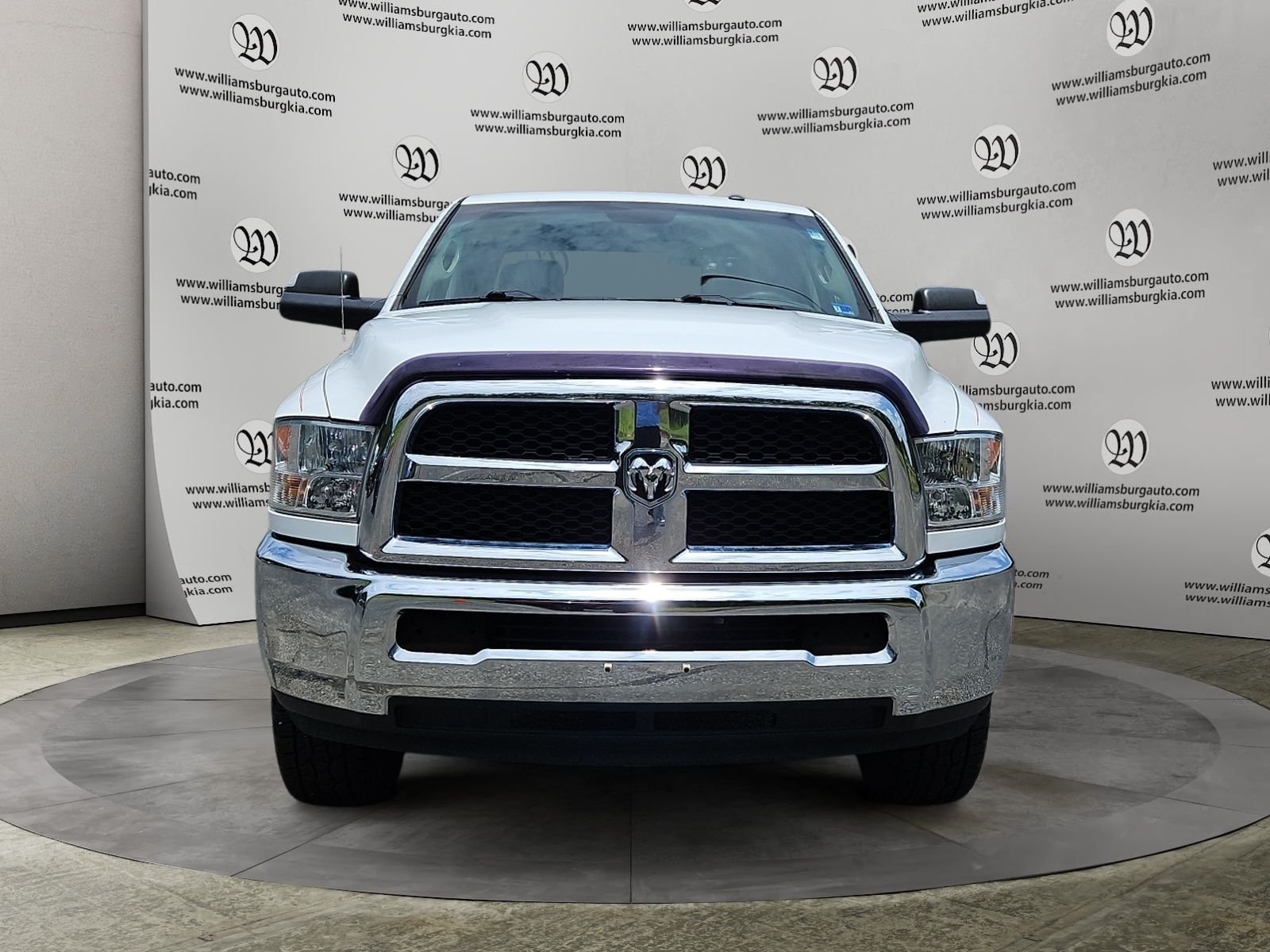 Used 2017 RAM 2500 Tradesman w/ Chrome Appearance Group AWD/4WD image 8