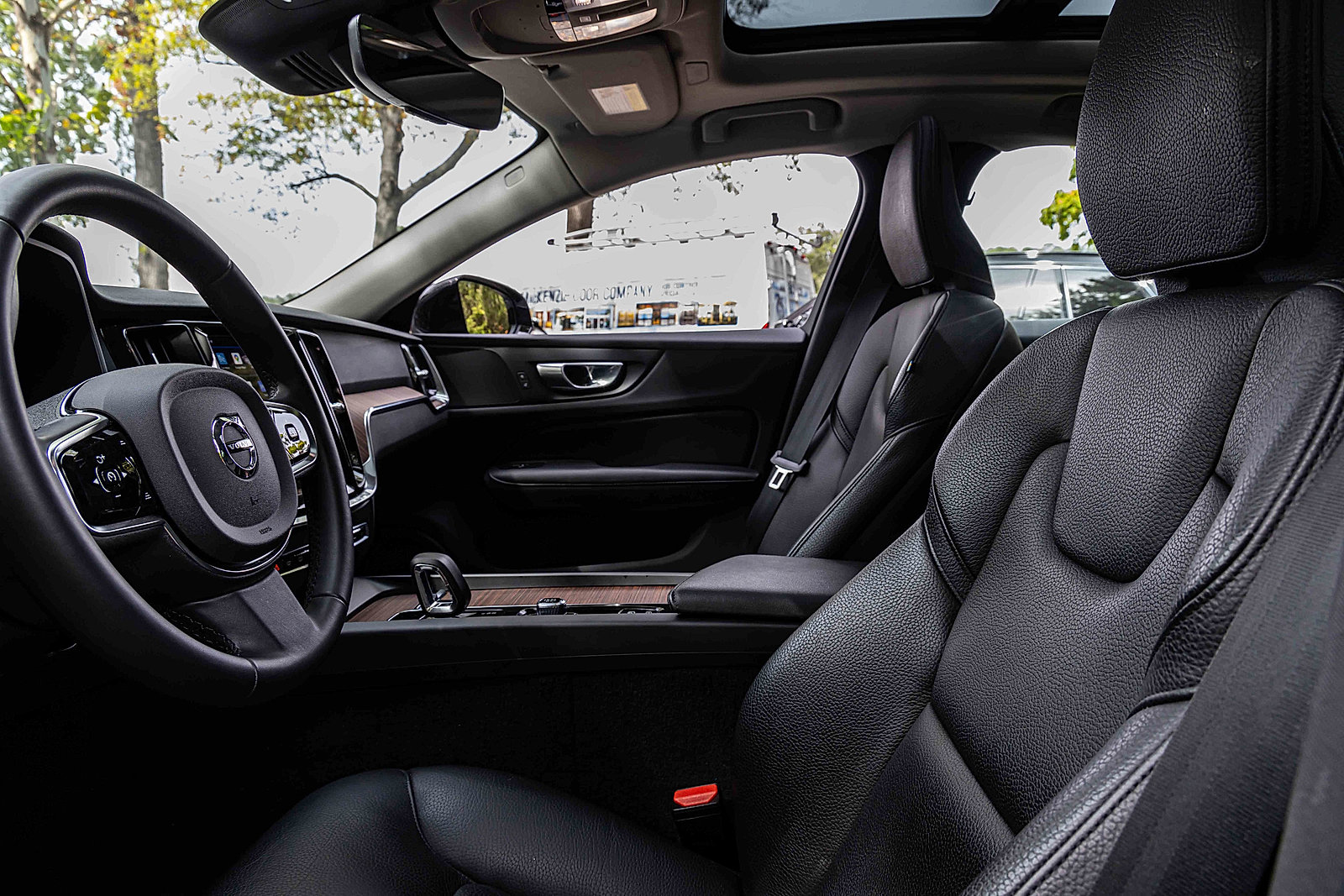 Used 2024 Volvo S60 B5 Plus image 8