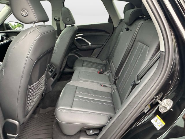 Certified 2025 Audi Q5 Premium AWD/4WD image 14