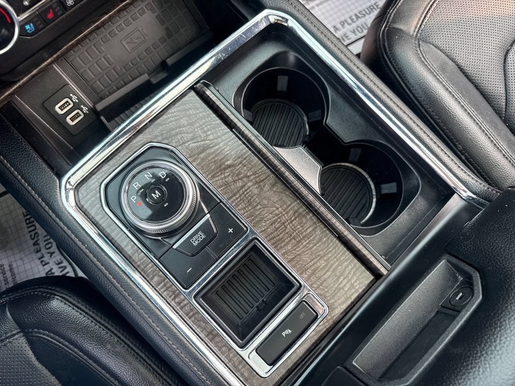 Used 2019 Ford Expedition Limited w/ Equipment Group 301A RWD image 43