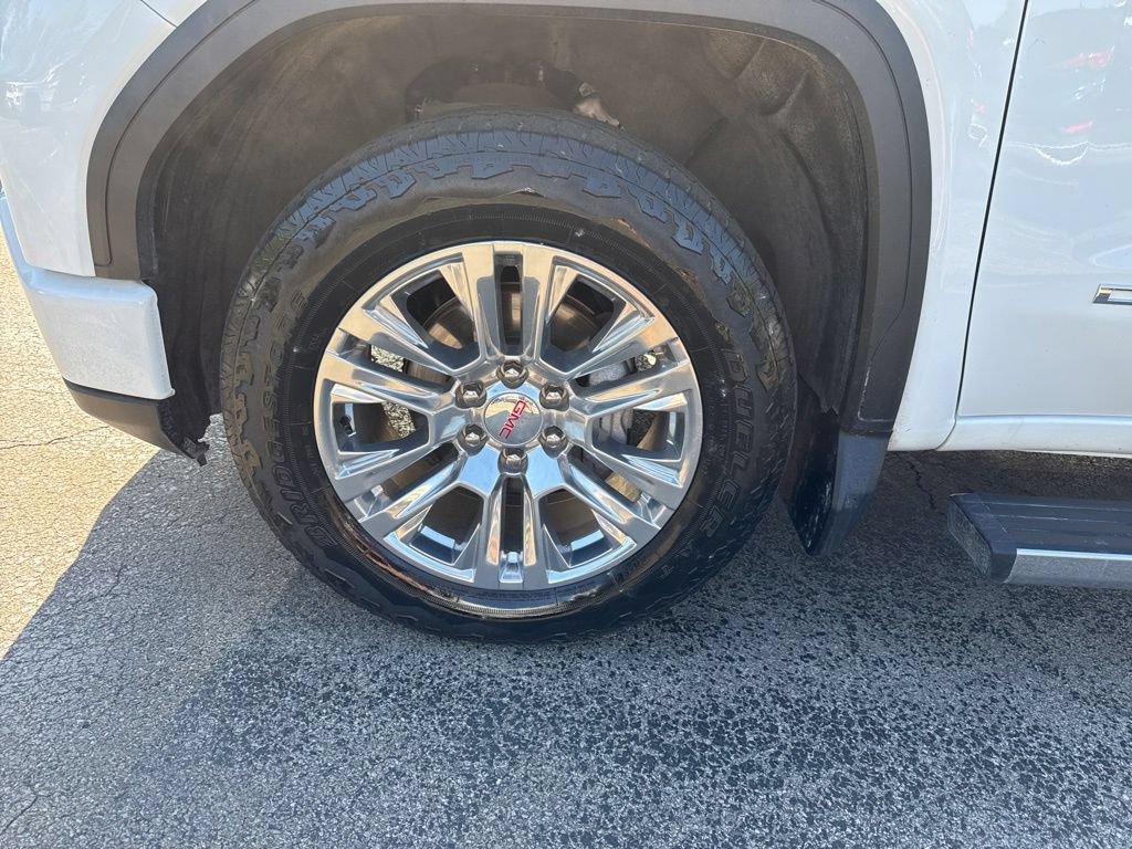 Used 2023 GMC Sierra 1500 Denali w/ Technology Package AWD/4WD image 11