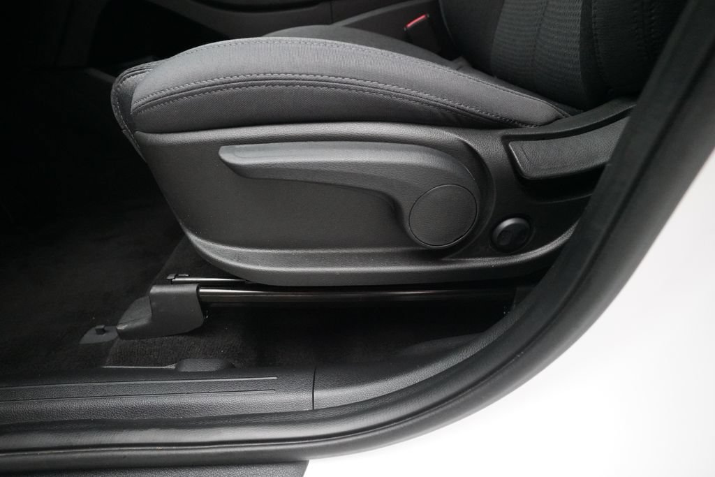 Used 2023 Hyundai Santa Fe SE FWD image 28