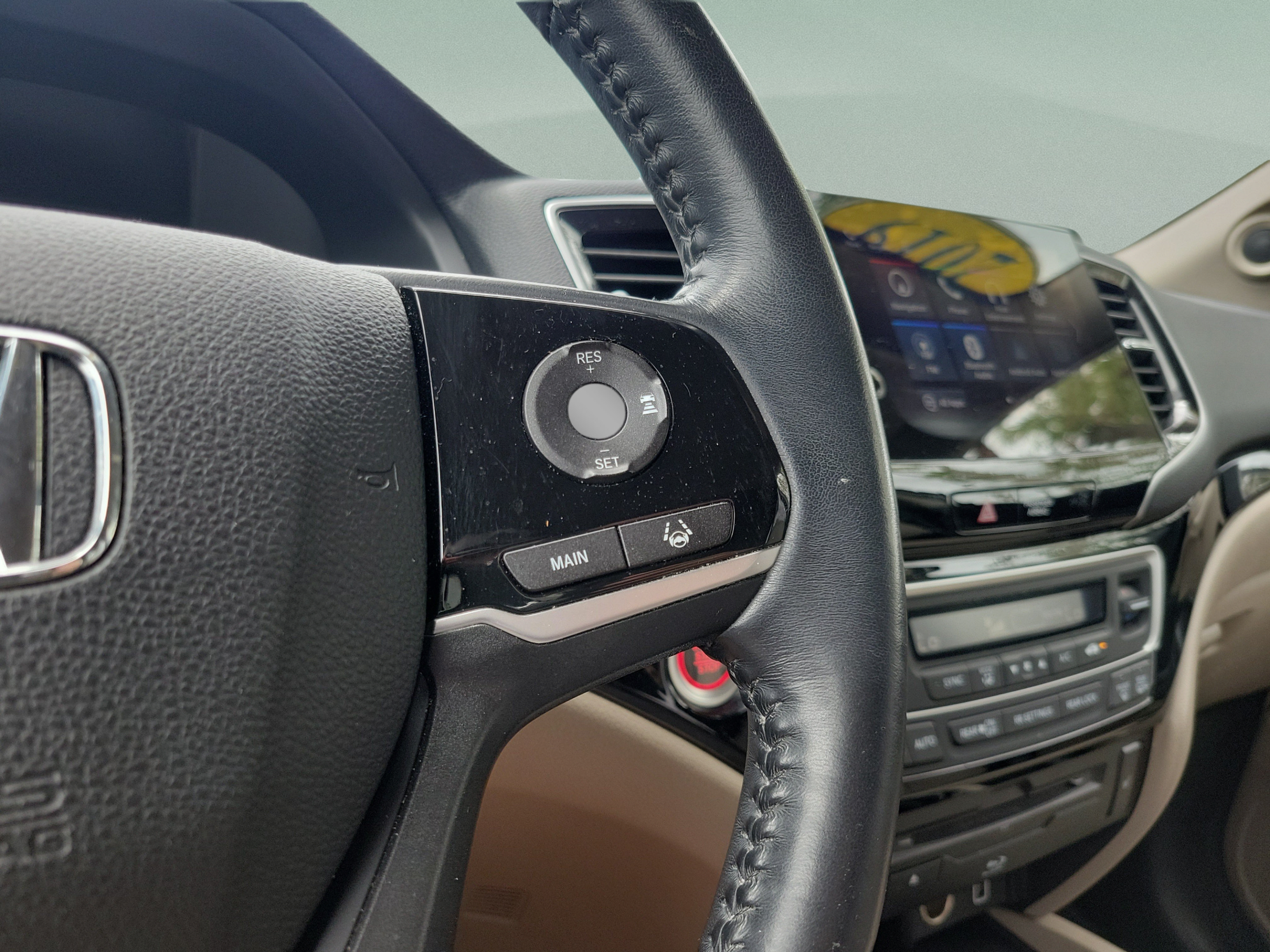 Used 2019 Honda Pilot Touring image 24