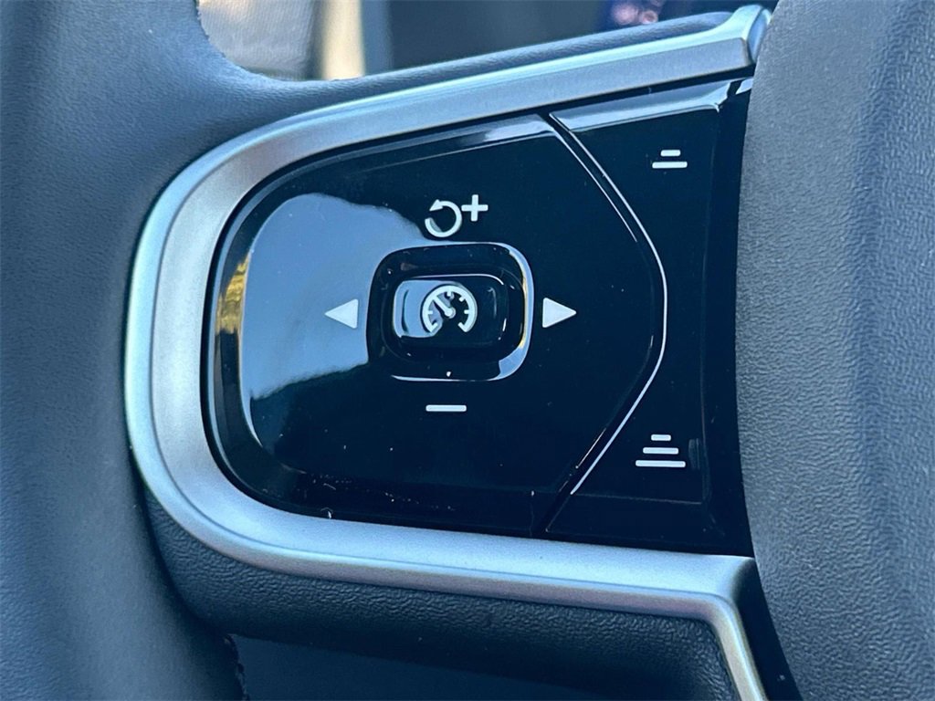 New 2026 Volvo XC90 B6 Ultra image 28