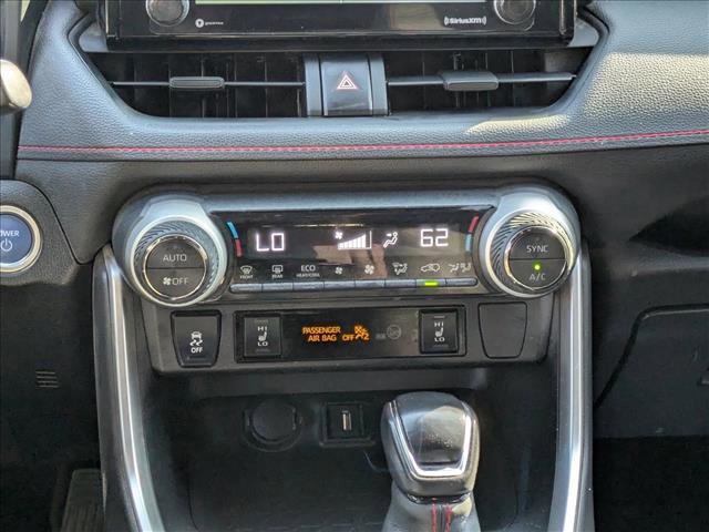 Used 2021 Toyota RAV4 SE w/ Weather & Moonroof Package image 15