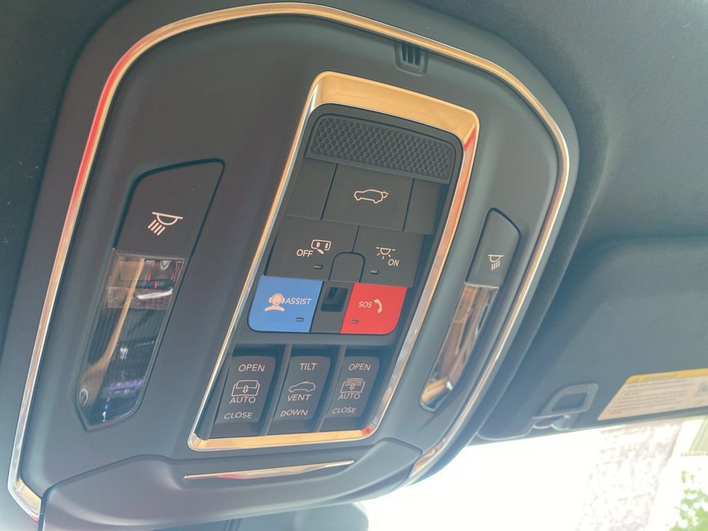 New 2025 Jeep Grand Cherokee Summit image 25