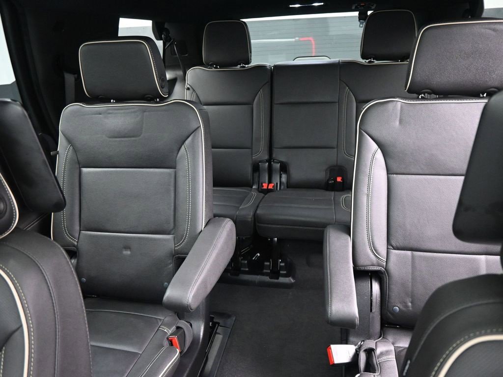 Used 2025 GMC Yukon Elevation w/ Elevation Premium Package image 6