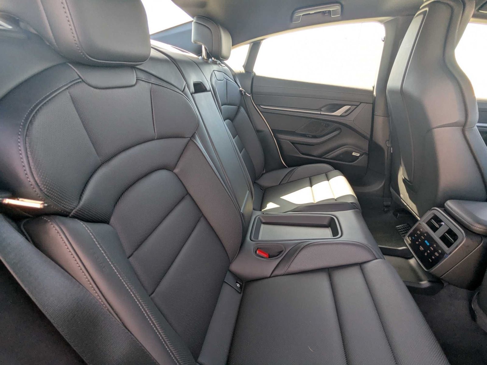 Certified 2025 Porsche Taycan 4S AWD/4WD image 23