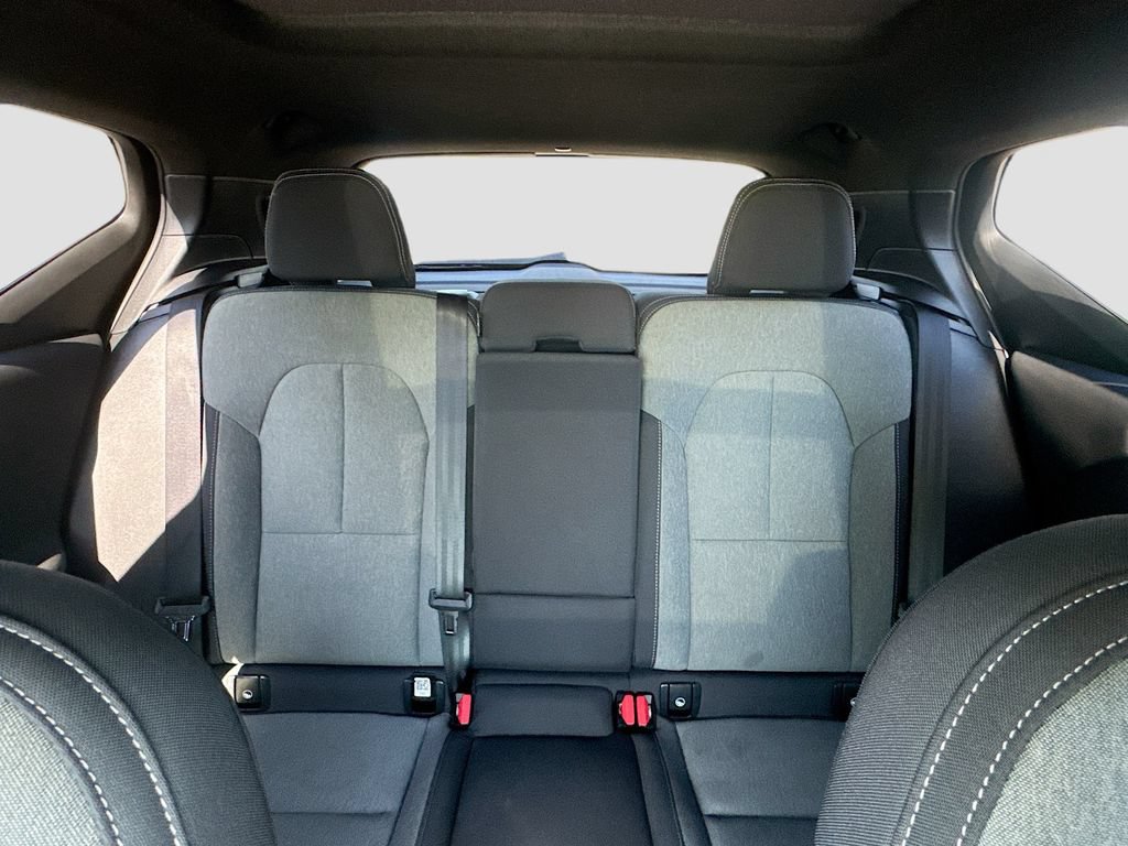 Used 2024 Volvo XC40 B5 Core AWD/4WD image 27