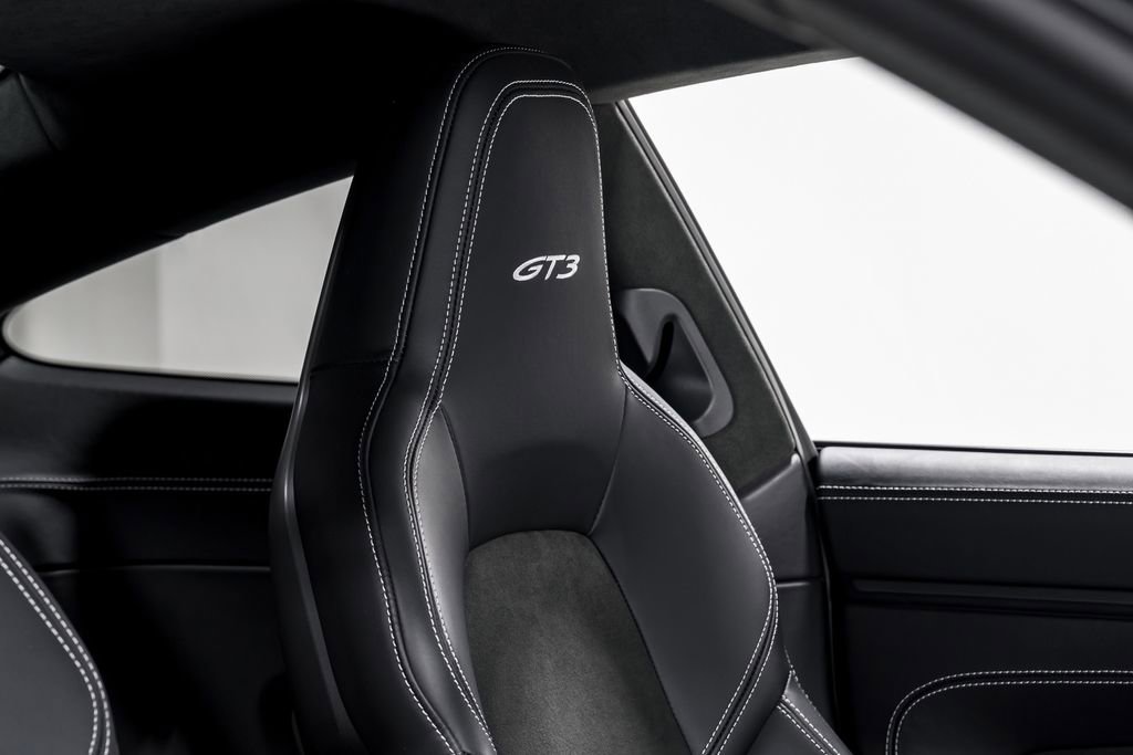 Used 2024 Porsche 911 GT3 RWD image 33