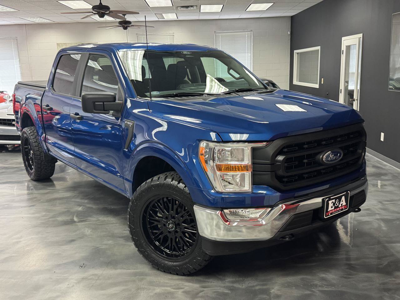 Used 2022 Ford F150 XL w/ Equipment Group 101A High AWD/4WD image 3