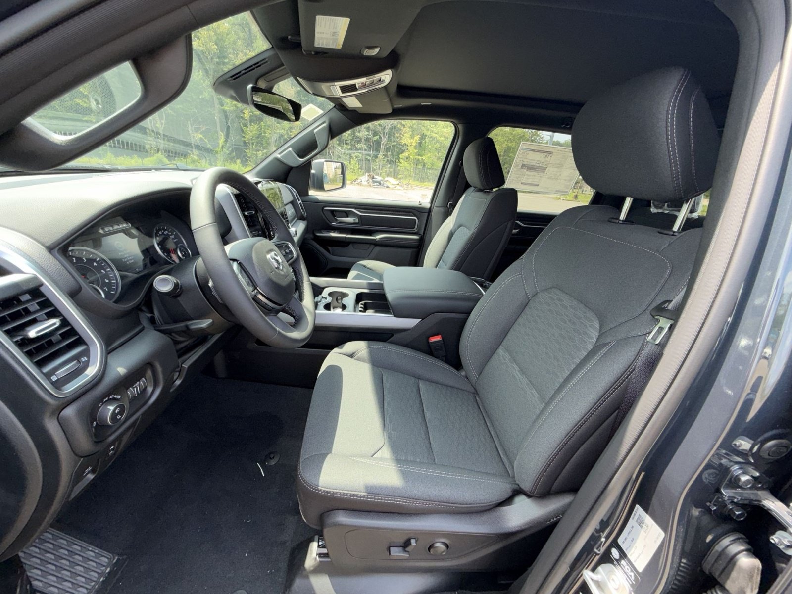New 2026 RAM 1500 Big Horn AWD/4WD image 13