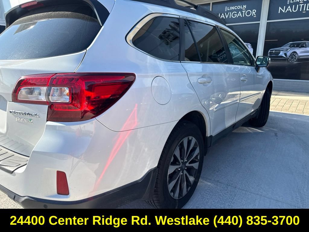 Used 2017 Subaru Outback 2.5i Limited AWD/4WD image 12