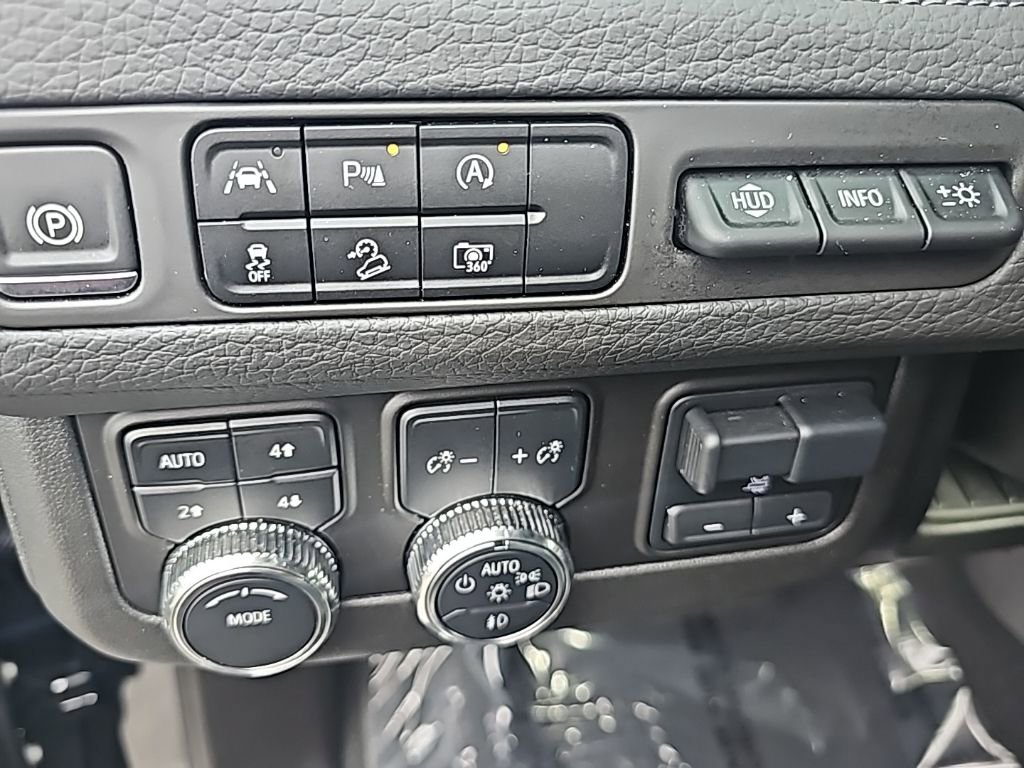 Certified 2024 GMC Yukon XL Denali w/ Max Trailering Package image 20