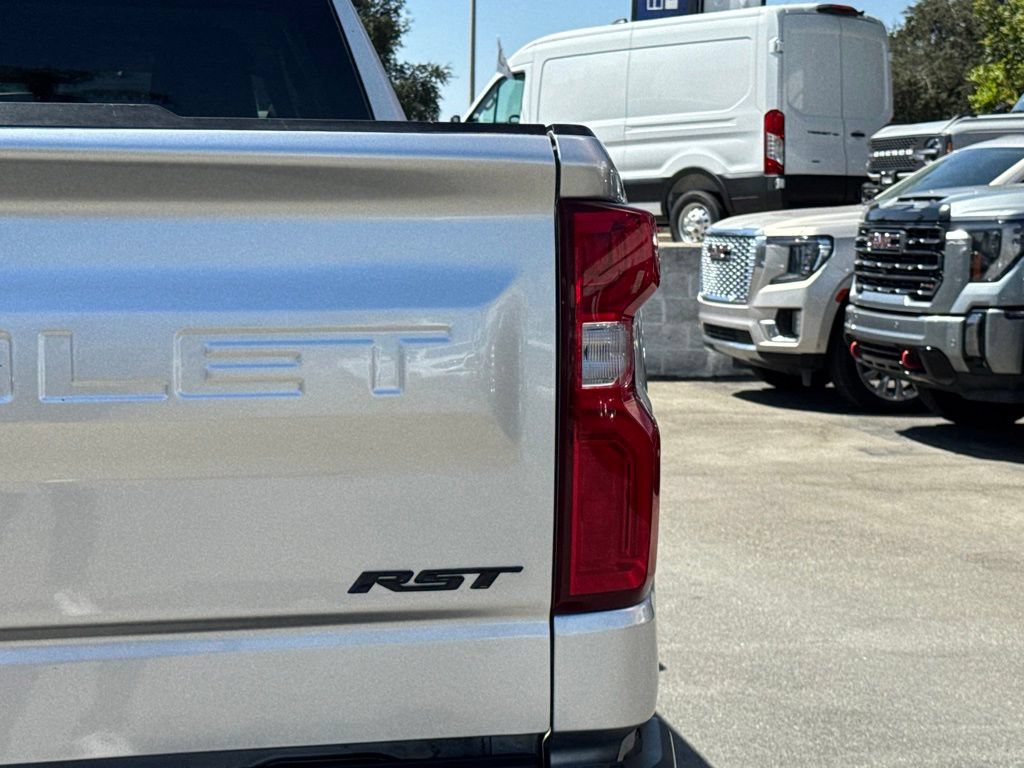 Used 2021 Chevrolet Silverado 1500 RST w/ Z71 Off-Road Package AWD/4WD image 16