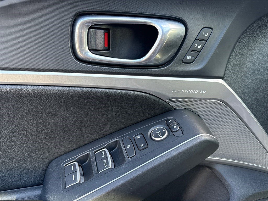 Used 2023 Acura Integra A-Spec image 18