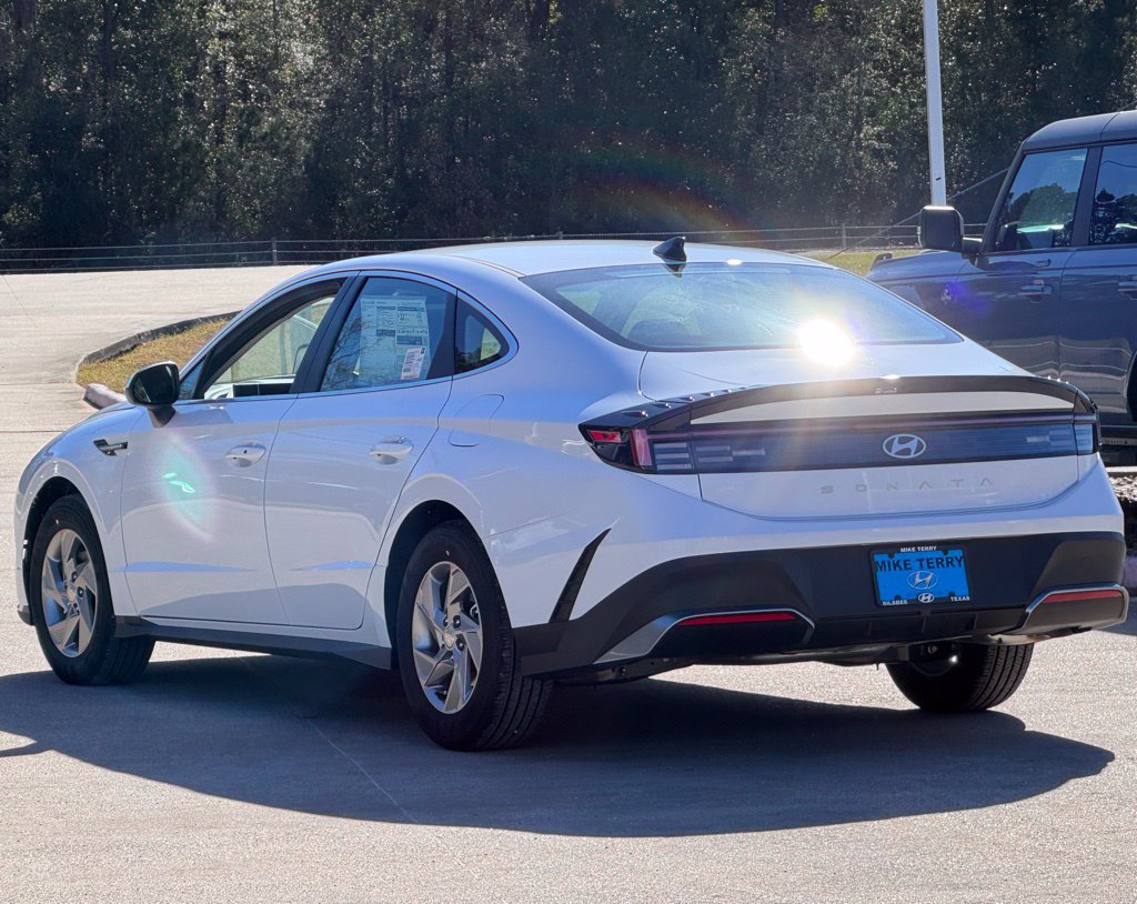 New 2026 Hyundai Sonata SE FWD image 11