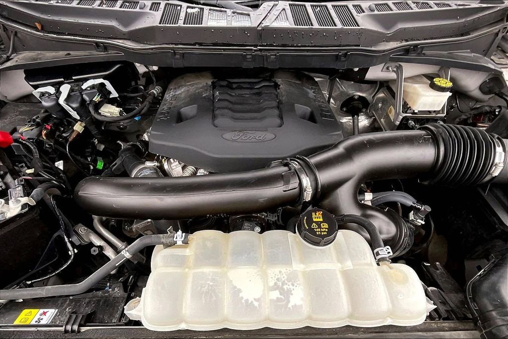 Used 2022 Ford F150 XLT w/ Equipment Group 302A High image 9