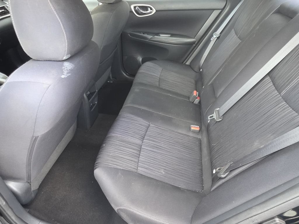 Used 2016 Nissan Sentra SV image 9