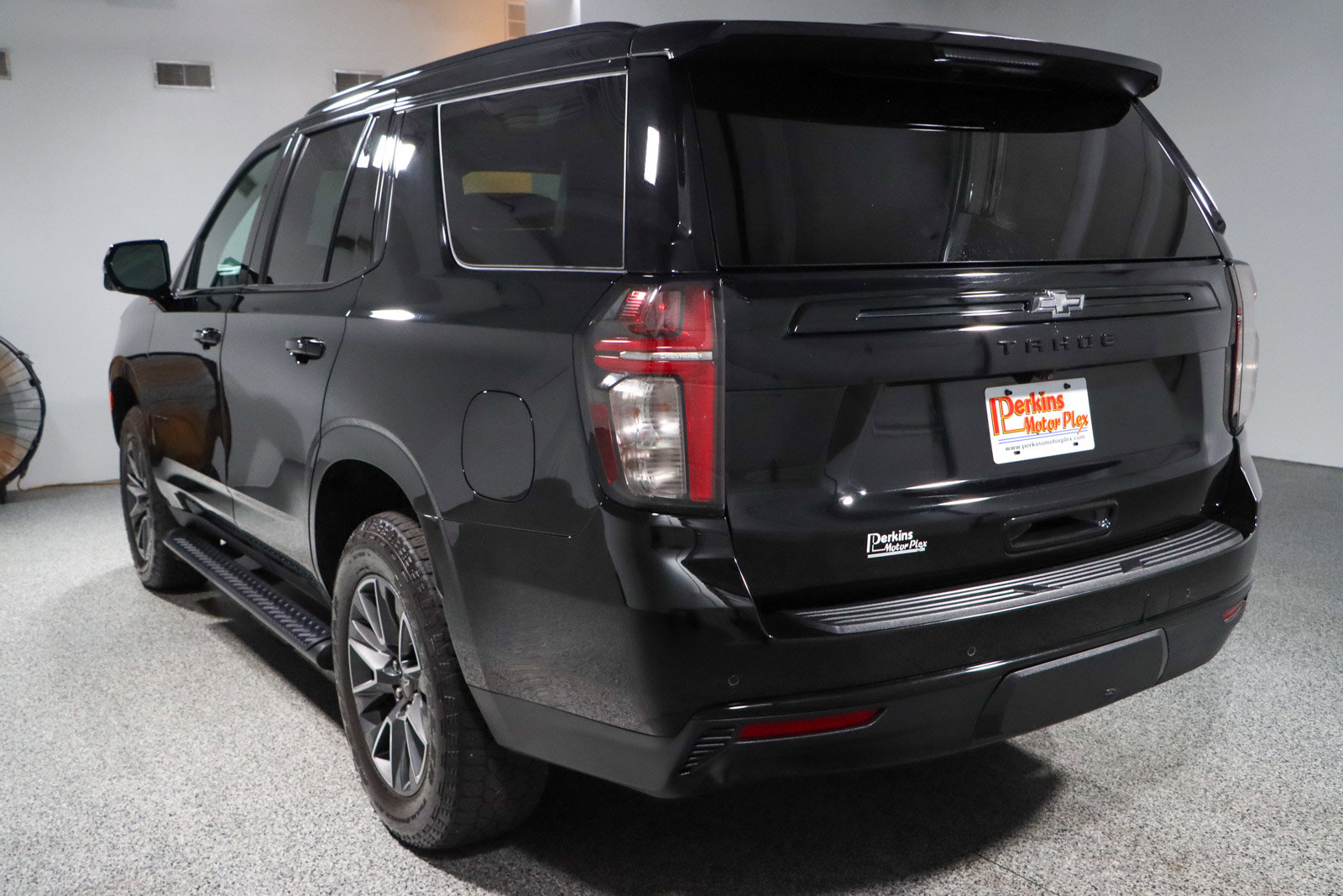 Used 2023 Chevrolet Tahoe Z71 w/ Luxury Package image 9