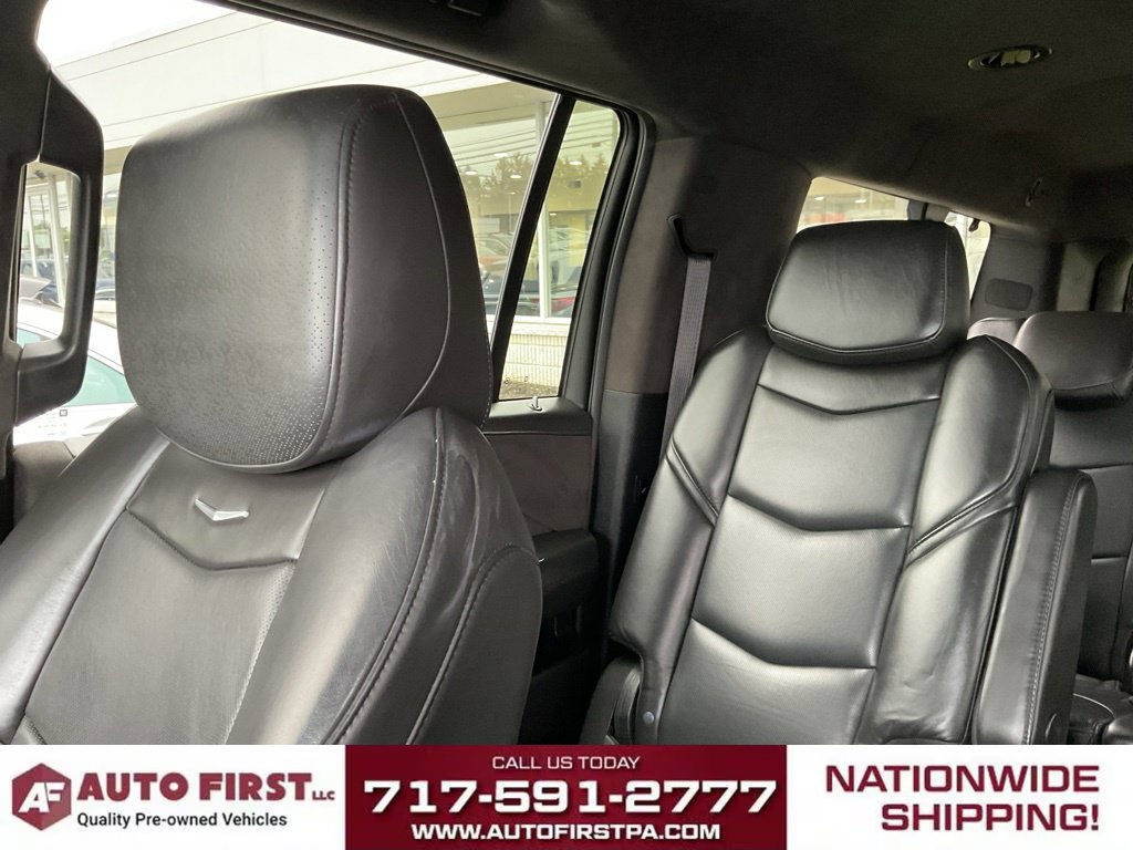 Used 2020 Cadillac Escalade ESV Platinum AWD/4WD image 31