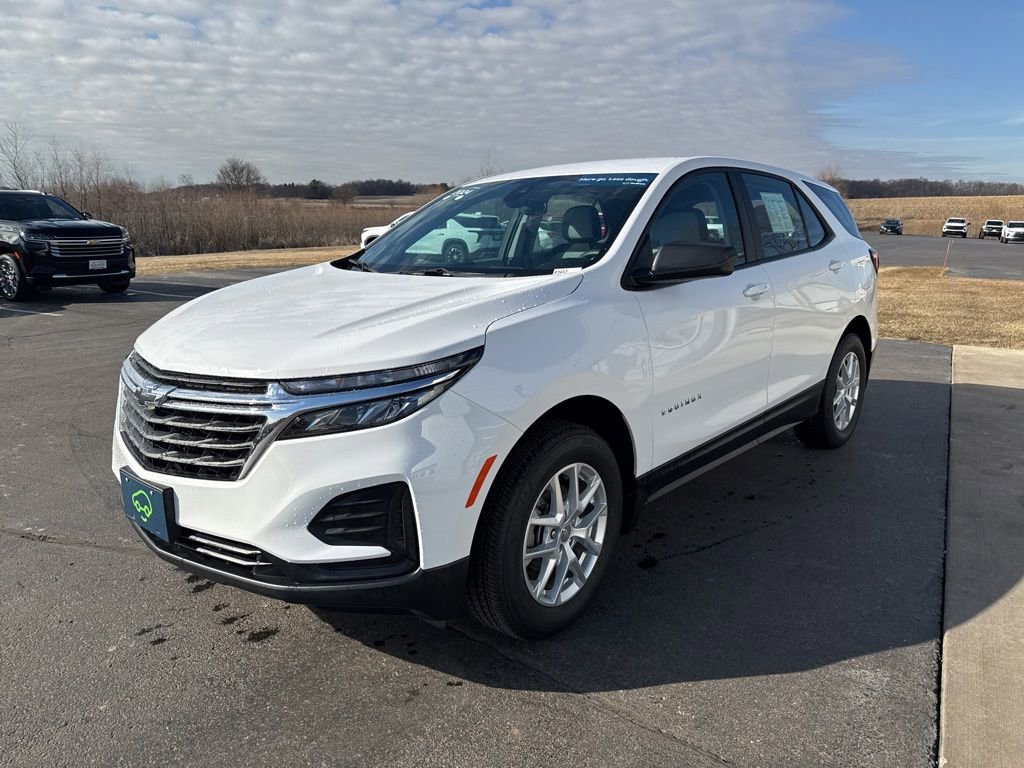 Certified 2024 Chevrolet Equinox LS image 3