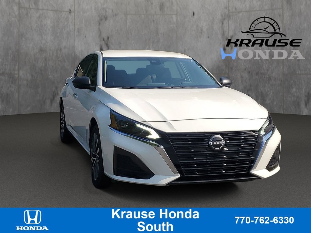 Used 2025 Nissan Altima 2.5 SV AWD/4WD image 1