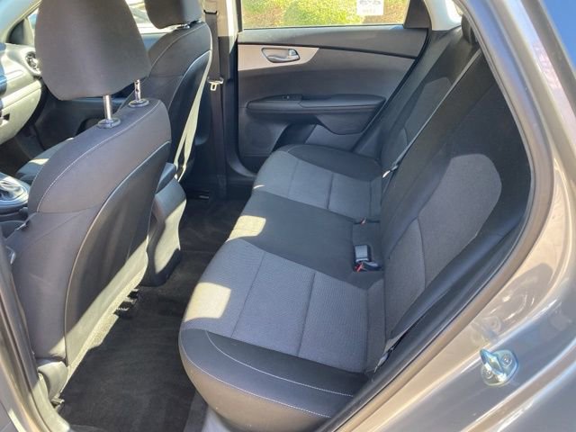 Used 2022 Kia Forte LXS FWD image 19