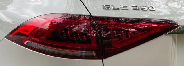 Used 2021 Mercedes-Benz GLE 350 w/ Premium Package image 8