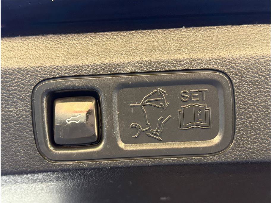 Used 2019 Ford Expedition Max Platinum AWD/4WD image 26