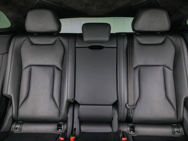 Used 2021 Lamborghini Urus image 21