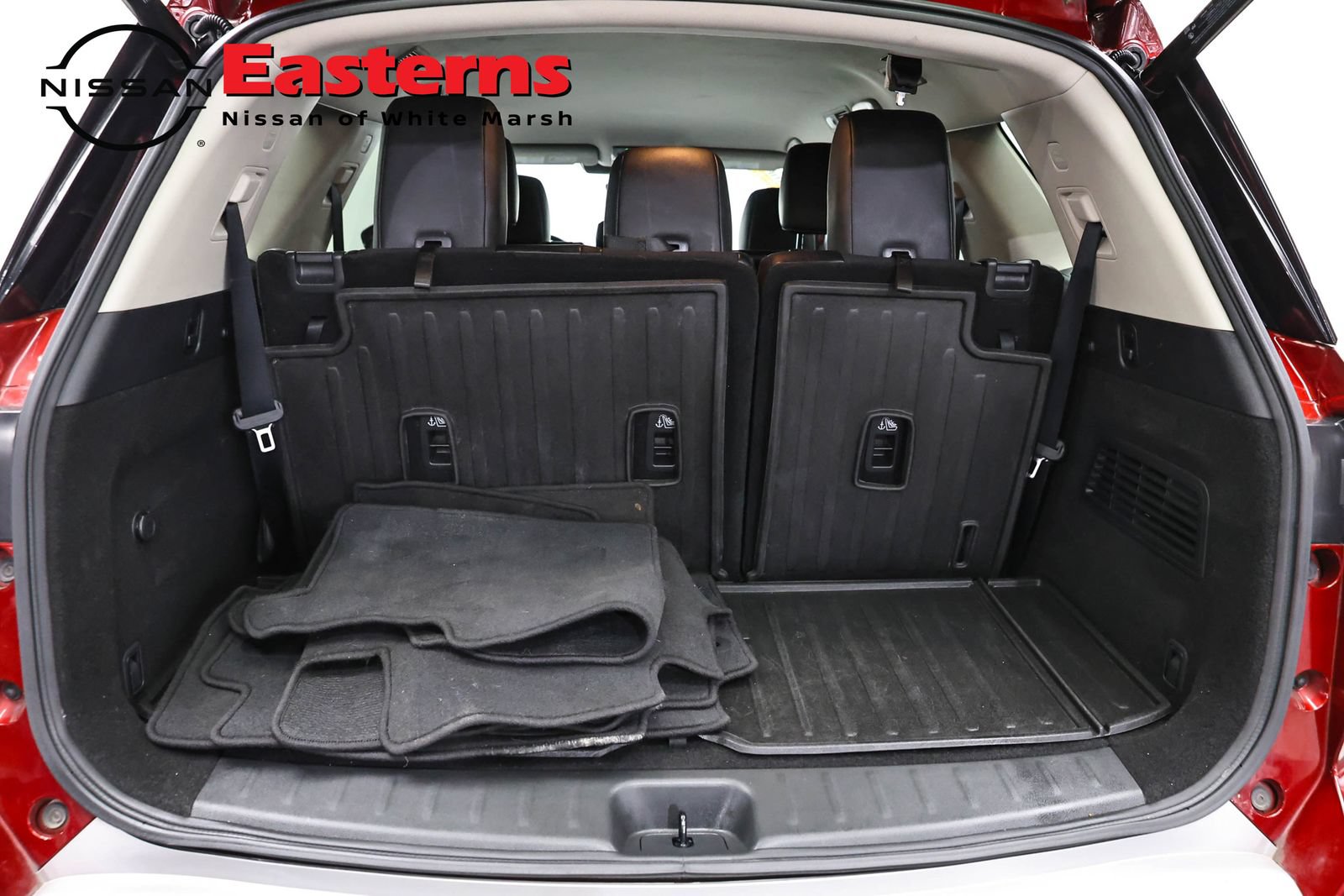 Used 2023 Nissan Pathfinder SL w/ Lighting Package (N92) AWD/4WD image 9