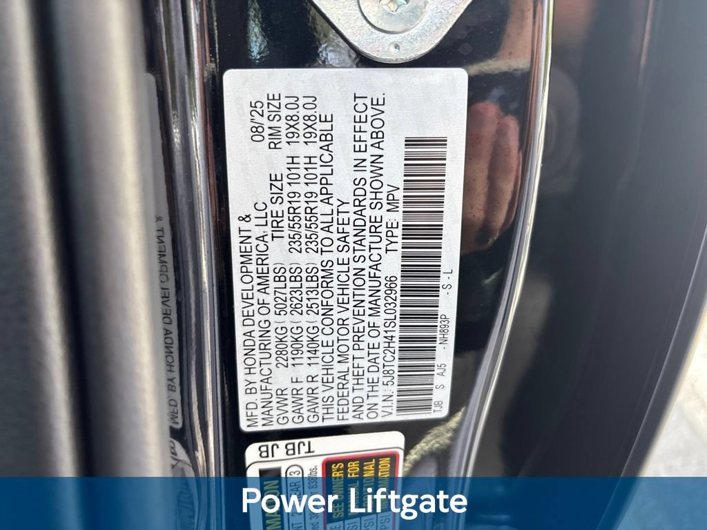 Used 2025 Acura RDX SH-AWD image 12
