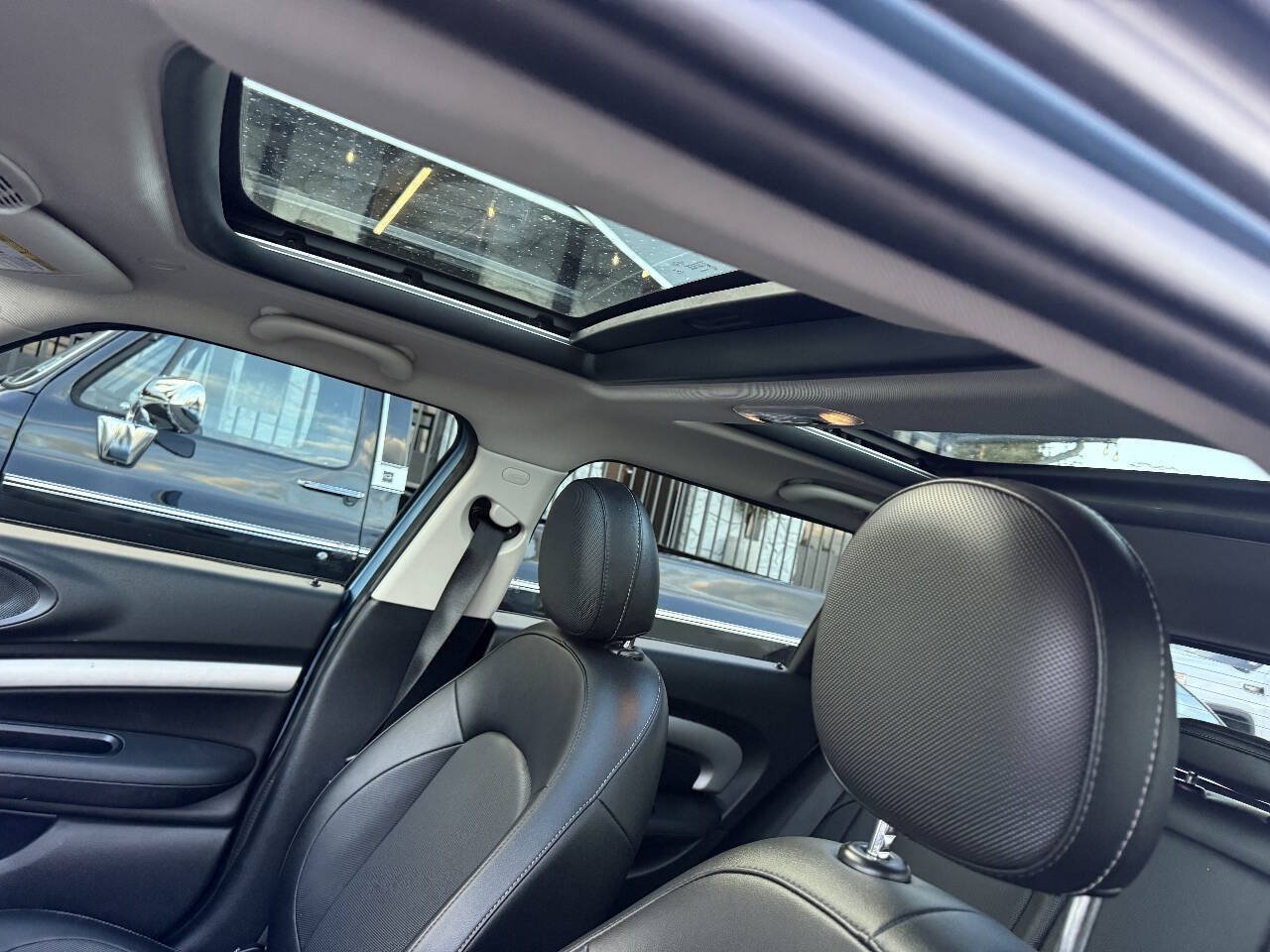 Used 2016 MINI Cooper Clubman FWD image 13