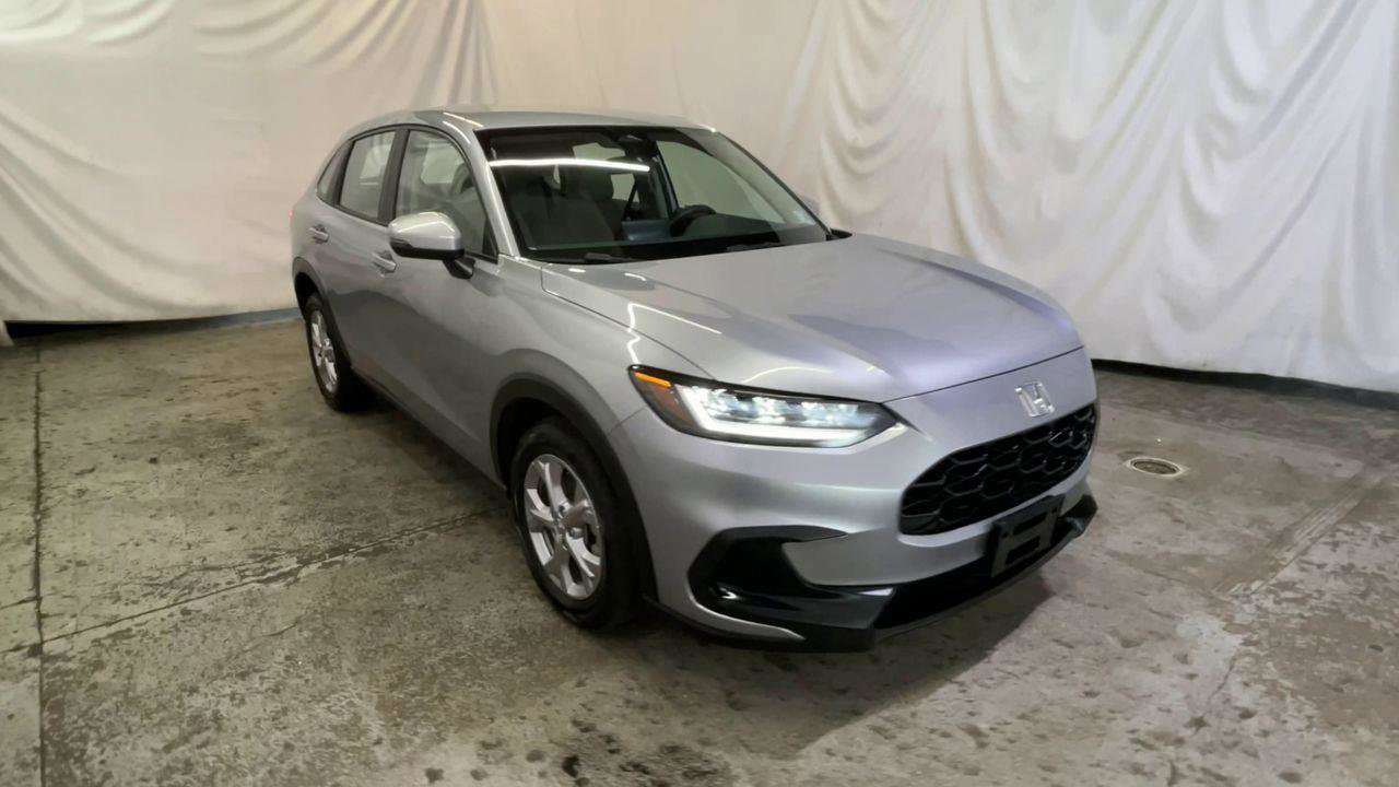 Certified 2023 Honda HR-V LX image 2