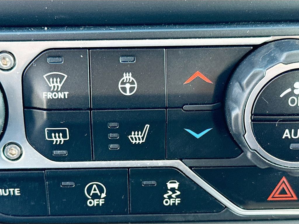 Used 2021 Jeep Wrangler Unlimited Rubicon w/ Dual Top Group image 34