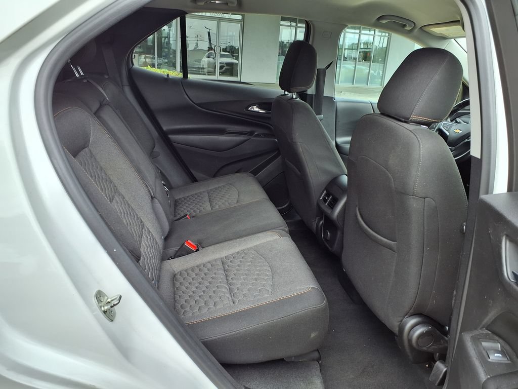 Used 2018 Chevrolet Equinox LT FWD image 8