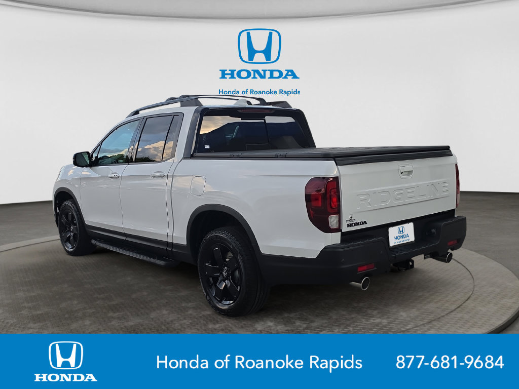 New 2026 Honda Ridgeline Black Edition image 3