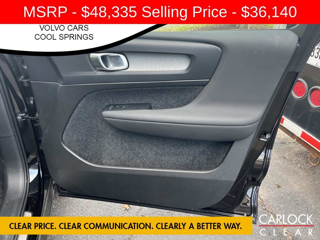 Used 2025 Volvo XC40 B5 Plus w/ Protection Package Premier image 22