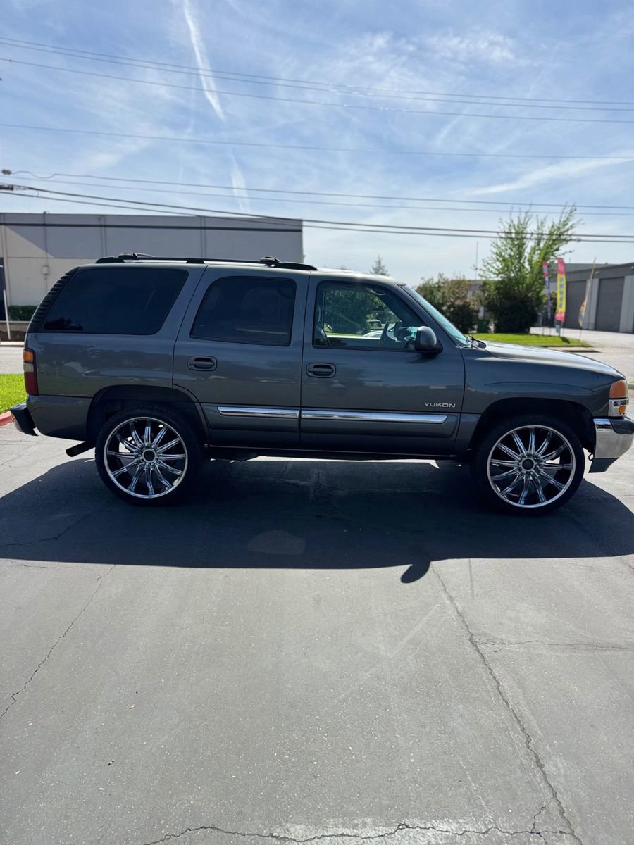 Used 2002 GMC Yukon SLE image 8