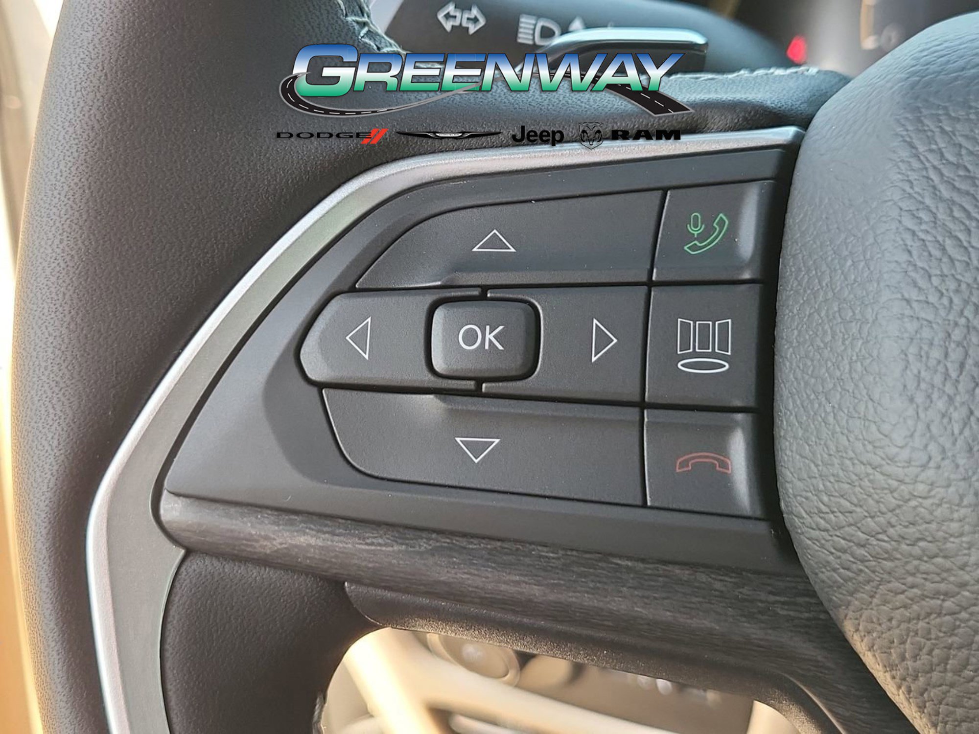 New 2025 Jeep Grand Cherokee Limited w/ Black Appearance Package image 28